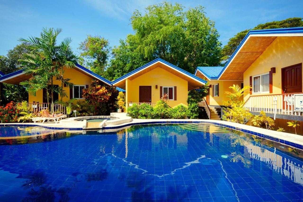Blue Lagoon Inn & Suites Puerto Princesa Exterior photo